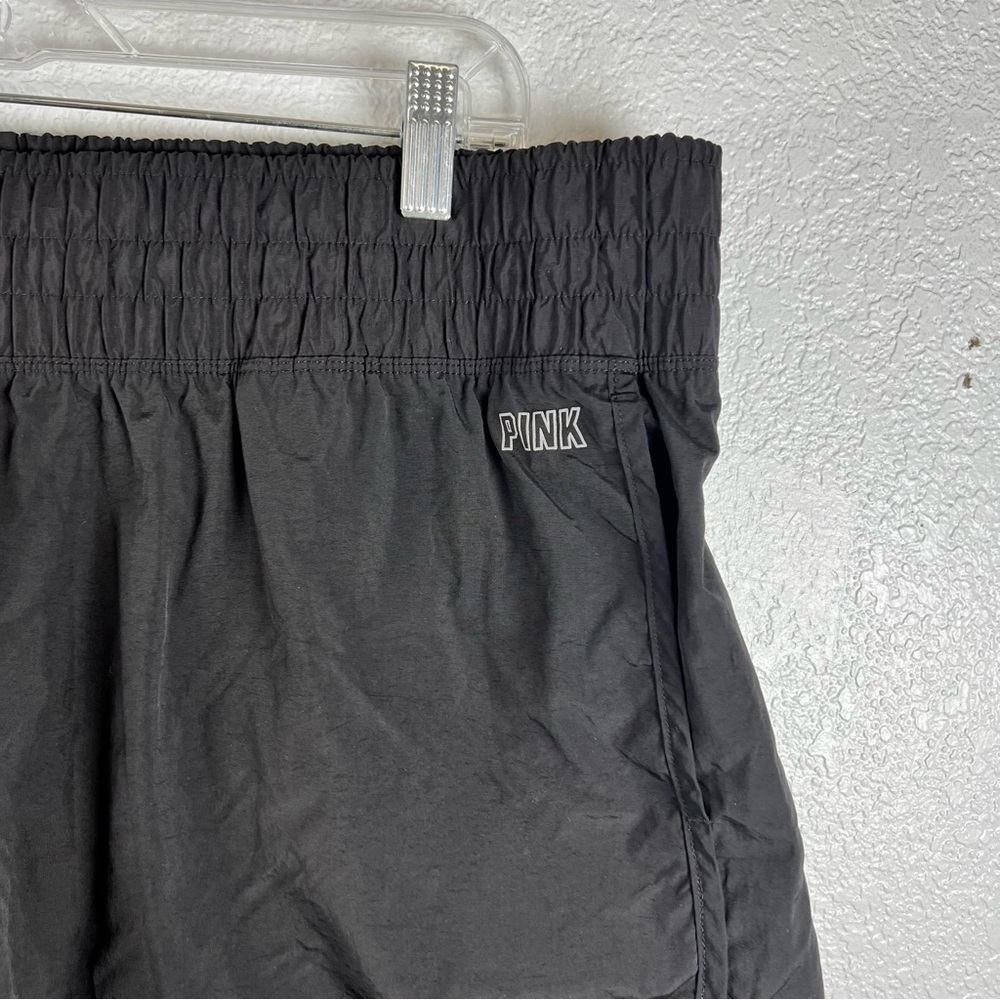 ♠️Victoria’s Secret PINK Women’s Black Nylon Athletic Shorts – Size XXL - Picture 2 of 6